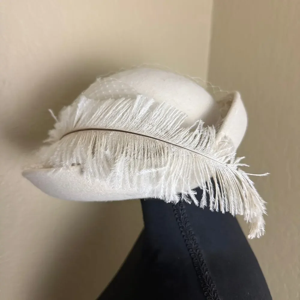 Vintage Evelyn Varon Exclusive Cream Felt Fringe Cloche Tilt Hat Women’s